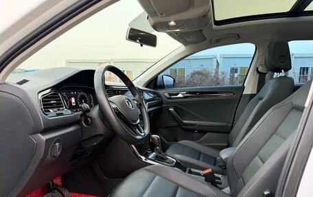 Volkswagen T-Roc I, 2021 год, 1 702 000 рублей, 10 фотография