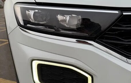 Volkswagen T-Roc I, 2021 год, 1 702 000 рублей, 19 фотография