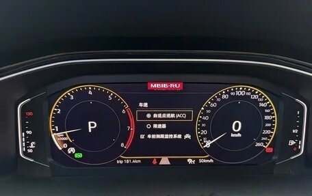 Volkswagen T-Roc I, 2021 год, 1 702 000 рублей, 28 фотография