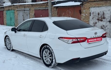 Toyota Camry, 2020 год, 2 350 000 рублей, 7 фотография