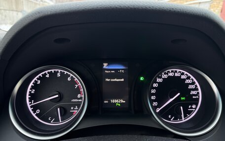 Toyota Camry, 2020 год, 2 350 000 рублей, 12 фотография