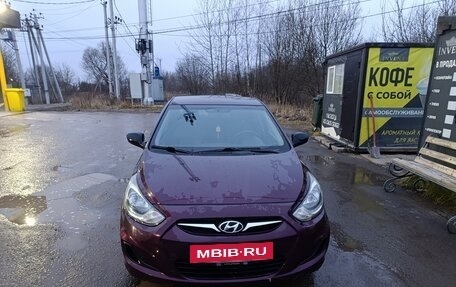 Hyundai Solaris II рестайлинг, 2011 год, 790 000 рублей, 3 фотография