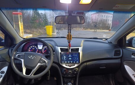 Hyundai Solaris II рестайлинг, 2011 год, 790 000 рублей, 15 фотография