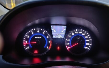 Hyundai Solaris II рестайлинг, 2011 год, 790 000 рублей, 16 фотография