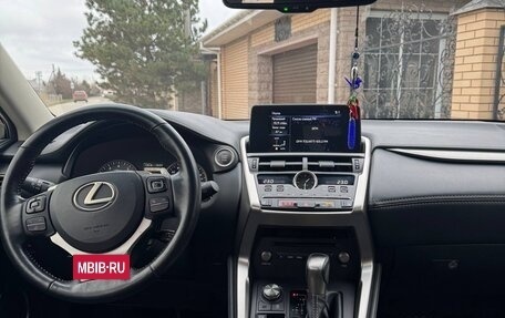 Lexus NX I, 2019 год, 4 000 000 рублей, 10 фотография