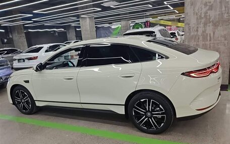 BYD Qin, 2025 год, 2 100 000 рублей, 3 фотография