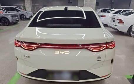 BYD Qin, 2025 год, 2 100 000 рублей, 4 фотография