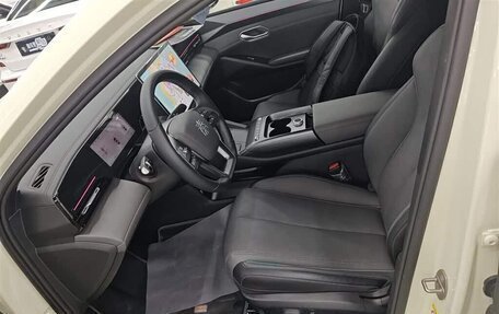 BYD Qin, 2025 год, 2 100 000 рублей, 12 фотография