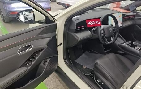 BYD Qin, 2025 год, 2 100 000 рублей, 13 фотография