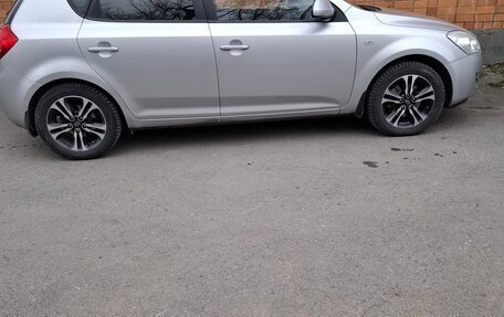 KIA cee'd I рестайлинг, 2008 год, 799 000 рублей, 2 фотография