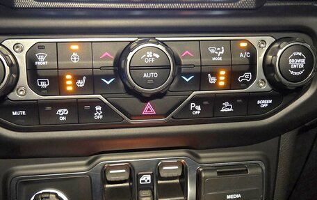 Jeep Wrangler, 2021 год, 9 900 000 рублей, 15 фотография