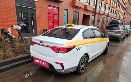 KIA Rio IV, 2019 год, 900 000 рублей, 3 фотография