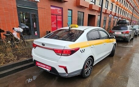 KIA Rio IV, 2019 год, 900 000 рублей, 4 фотография