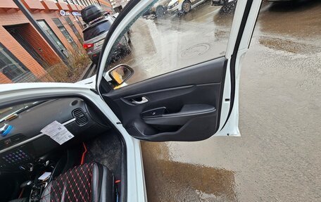 KIA Rio IV, 2019 год, 900 000 рублей, 12 фотография