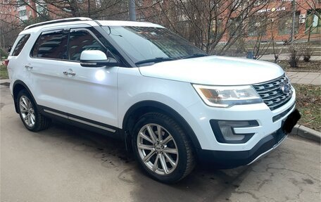 Ford Explorer VI, 2017 год, 2 985 000 рублей, 2 фотография