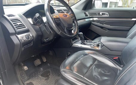 Ford Explorer VI, 2017 год, 2 985 000 рублей, 14 фотография