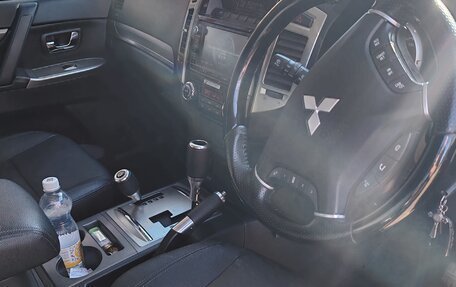 Mitsubishi Pajero IV, 2019 год, 4 340 000 рублей, 8 фотография