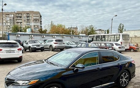 Toyota Camry, 2019 год, 2 700 000 рублей, 2 фотография