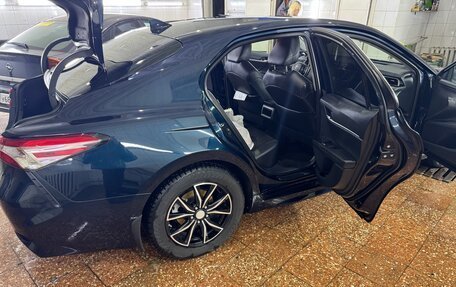 Toyota Camry, 2019 год, 2 700 000 рублей, 7 фотография