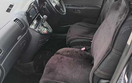 Toyota Wish II, 2004 год, 748 000 рублей, 4 фотография