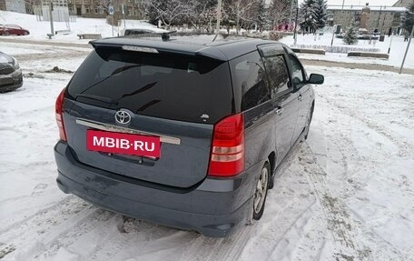 Toyota Wish II, 2004 год, 748 000 рублей, 15 фотография