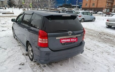 Toyota Wish II, 2004 год, 748 000 рублей, 13 фотография