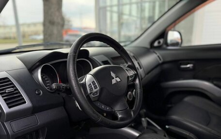 Mitsubishi Outlander III рестайлинг 3, 2007 год, 950 000 рублей, 11 фотография