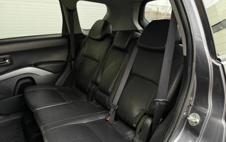 Mitsubishi Outlander III рестайлинг 3, 2007 год, 950 000 рублей, 14 фотография