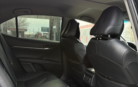 Toyota Camry, 2019 год, 2 400 000 рублей, 8 фотография