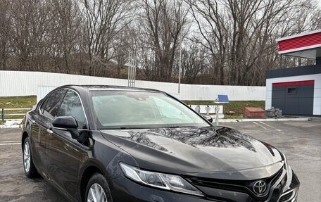 Toyota Camry, 2019 год, 2 400 000 рублей, 6 фотография