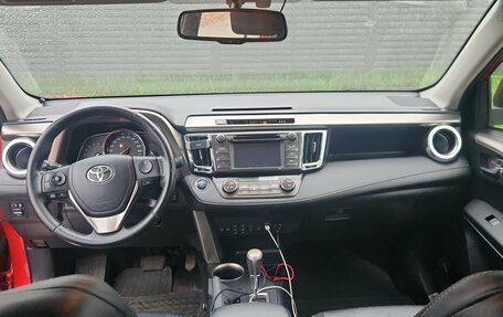 Toyota RAV4, 2013 год, 1 950 000 рублей, 6 фотография