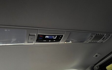 Volkswagen Multivan T6 рестайлинг, 2022 год, 7 550 000 рублей, 17 фотография