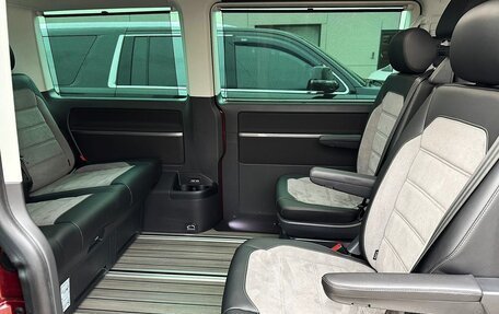 Volkswagen Multivan T6 рестайлинг, 2022 год, 7 550 000 рублей, 25 фотография