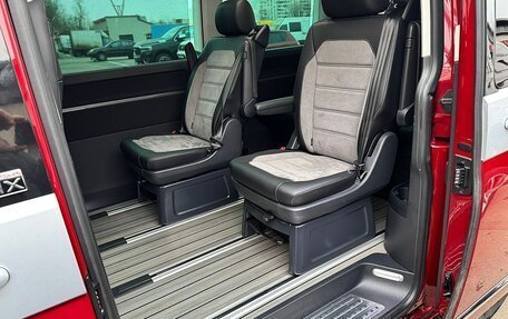 Volkswagen Multivan T6 рестайлинг, 2022 год, 7 550 000 рублей, 27 фотография