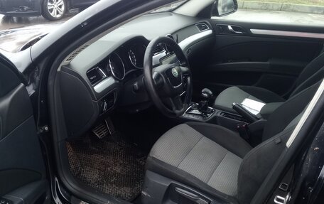 Skoda Superb III рестайлинг, 2011 год, 890 000 рублей, 8 фотография