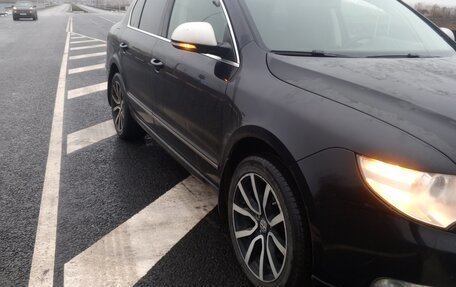 Skoda Superb III рестайлинг, 2011 год, 890 000 рублей, 11 фотография