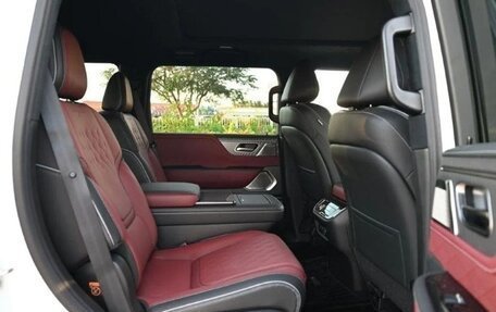 Infiniti QX80, 2025 год, 20 490 000 рублей, 12 фотография