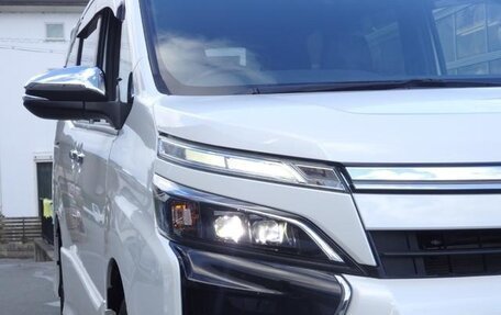 Toyota Voxy III, 2021 год, 2 460 005 рублей, 9 фотография