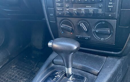 Volkswagen Passat B5+ рестайлинг, 2001 год, 380 000 рублей, 3 фотография