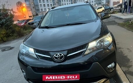 Toyota RAV4, 2014 год, 2 130 000 рублей, 4 фотография