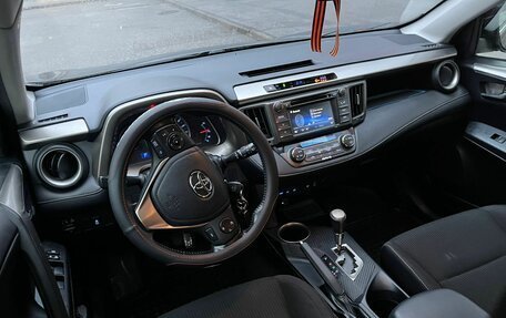 Toyota RAV4, 2014 год, 2 130 000 рублей, 33 фотография