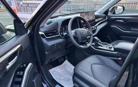 Toyota Highlander, 2025 год, 5 699 000 рублей, 18 фотография