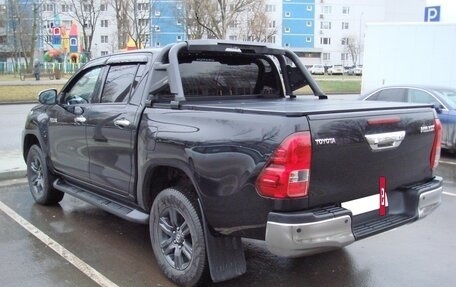 Toyota Hilux VIII, 2021 год, 4 600 000 рублей, 5 фотография