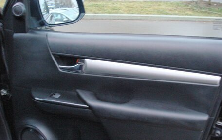 Toyota Hilux VIII, 2021 год, 4 600 000 рублей, 13 фотография