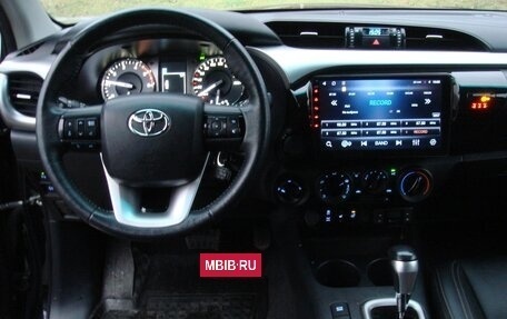 Toyota Hilux VIII, 2021 год, 4 600 000 рублей, 16 фотография