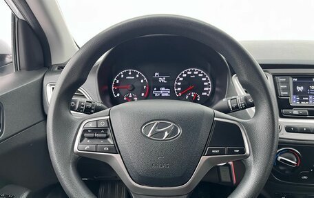 Hyundai Solaris II рестайлинг, 2021 год, 1 820 000 рублей, 11 фотография