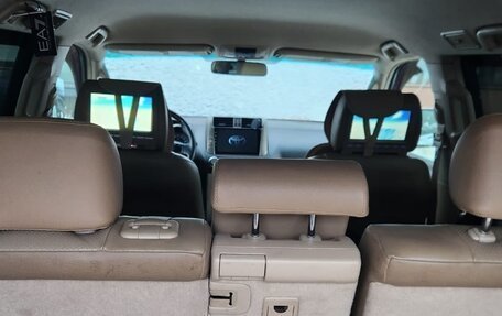 Toyota Land Cruiser Prado 150 рестайлинг 2, 2012 год, 2 260 000 рублей, 9 фотография