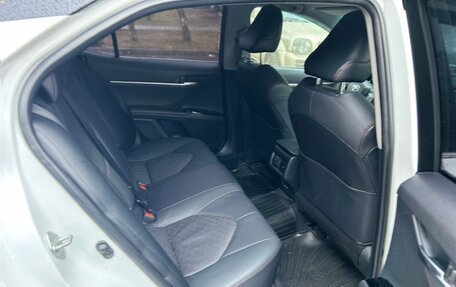 Toyota Camry, 2021 год, 2 830 000 рублей, 5 фотография