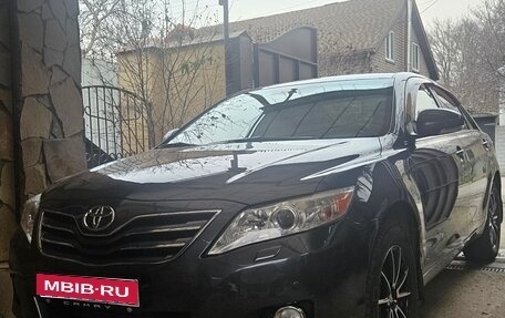 Toyota Camry, 2011 год, 1 300 000 рублей, 1 фотография
