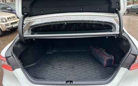 Toyota Camry, 2021 год, 2 830 000 рублей, 9 фотография